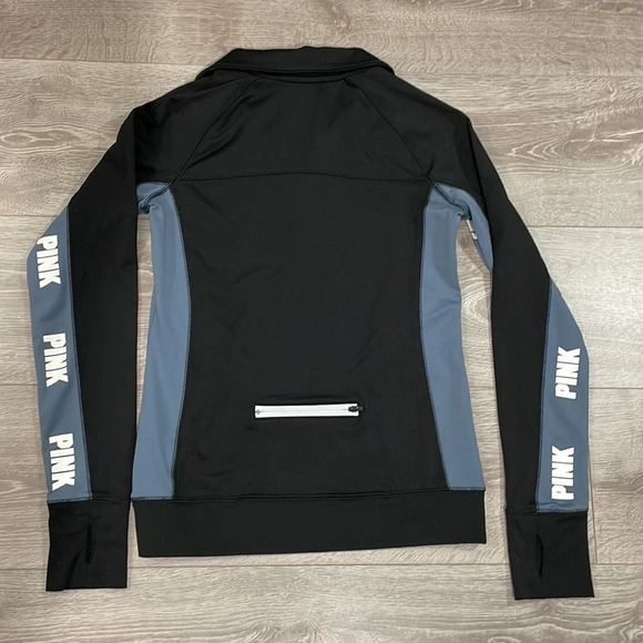 NWOT PINK Victoria’s Secret Ultimate Quarter Zip Pullover Logos Top XS - Picture 16 of 16